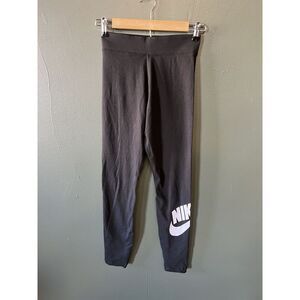 Nike Sportswear Womens Black Athletic Cropped Tapered Leggings Size Small